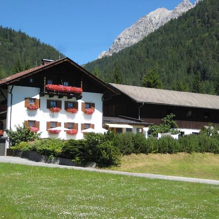 Gaestehaus Fitsch Obsteig Exteriör bild