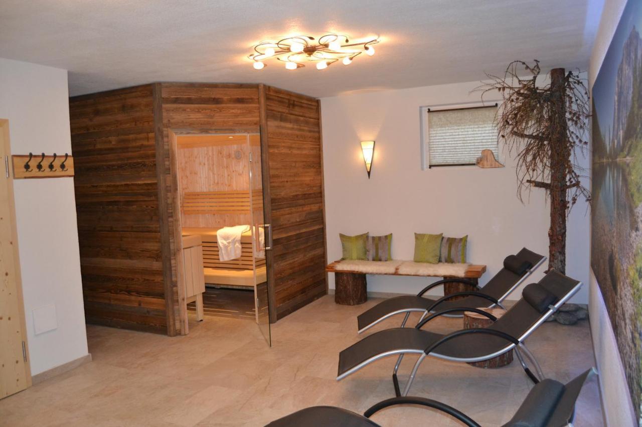 Gaestehaus Fitsch Obsteig Exteriör bild