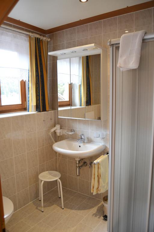 Gaestehaus Fitsch Obsteig Exteriör bild