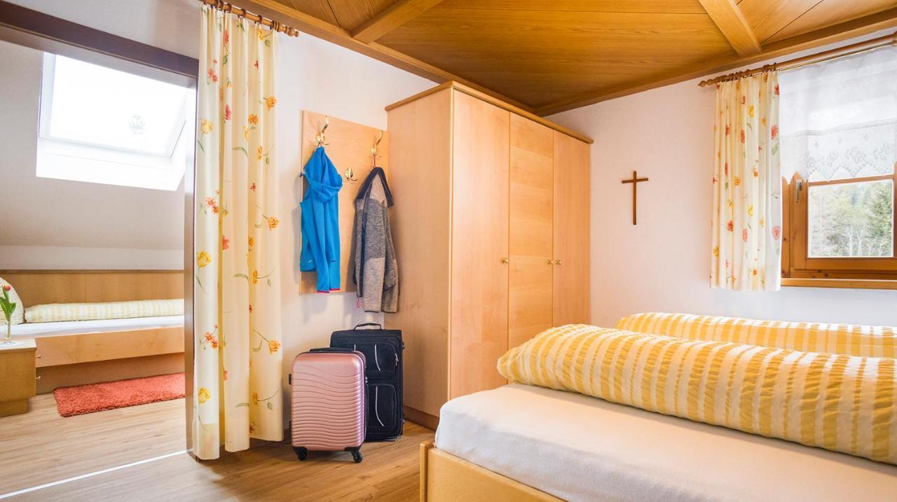 Gaestehaus Fitsch Obsteig Exteriör bild